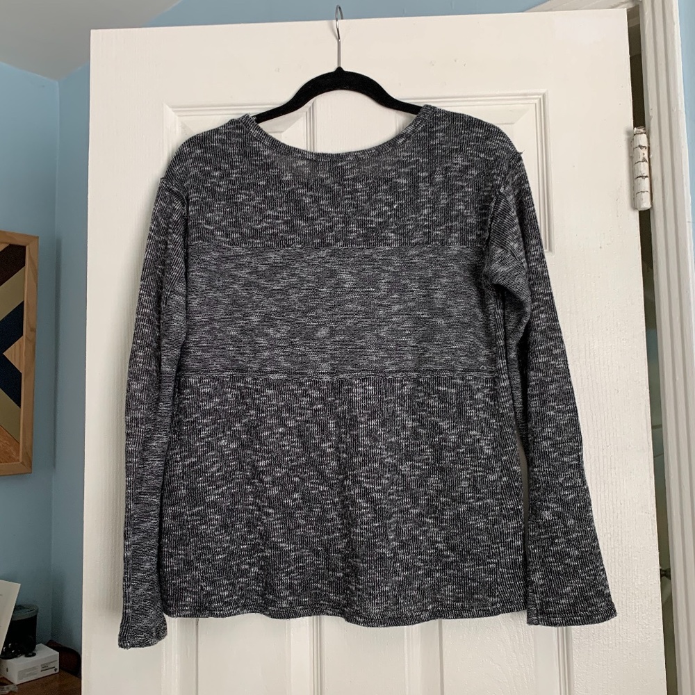 Paper Crane Lightweight Sweater - Picture 2 of 4